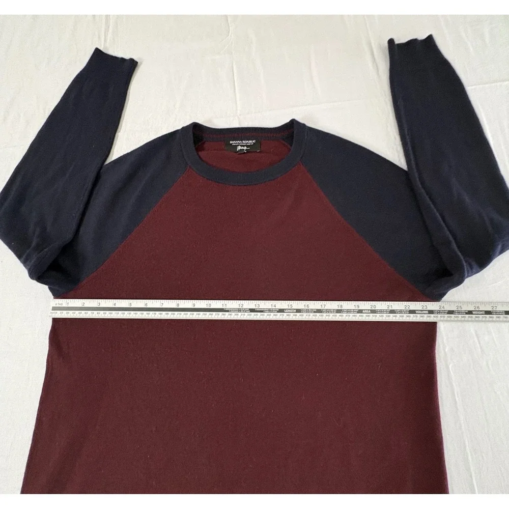 Banana Republic Mens XL 100% Merino Wool Colorblock Crewneck Sweater Wine Navy